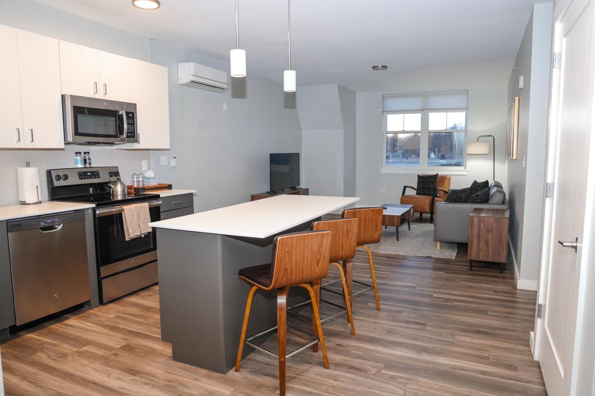 Luxury Apartment With Gym, Steps From Commuter Rail #4011 Reading 外观 照片