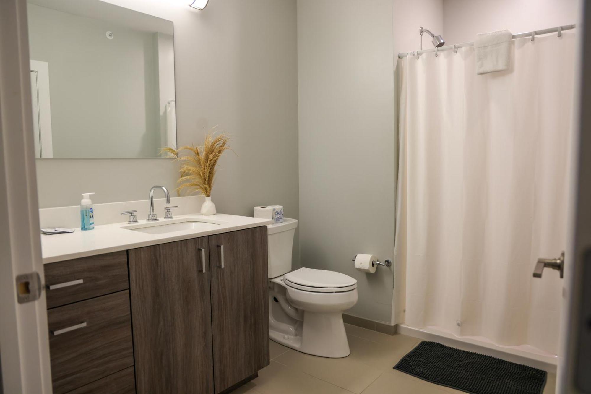 Luxury Apartment With Gym, Steps From Commuter Rail #4011 Reading 外观 照片